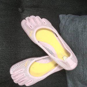 Vibram Five Fingers Flats